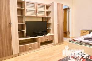 1-к квартира, посуточно, 40м2, 5/6 этаж