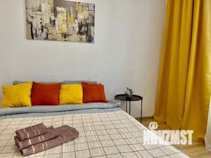 Студия квартира, посуточно, 30м2, 11/25 этаж