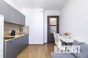 2-к квартира, посуточно, 40м2, 22/25 этаж