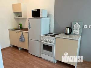 1-к квартира, посуточно, 40м2, 7/15 этаж