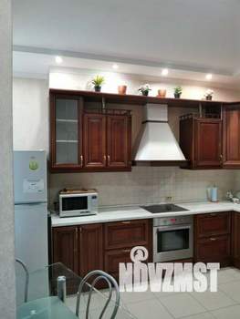 2-к квартира, посуточно, 98м2, 1/1 этаж