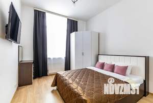 1-к квартира, посуточно, 43м2, 1/18 этаж