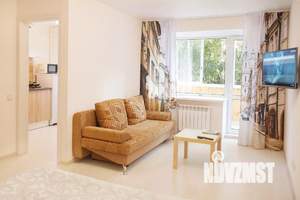 1-к квартира, посуточно, 32м2, 1/1 этаж