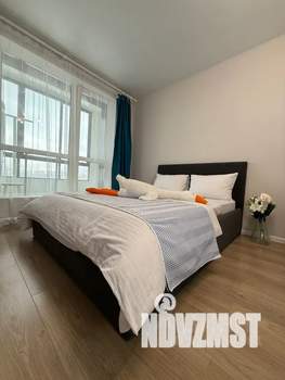 1-к квартира, посуточно, 39м2, 8/25 этаж