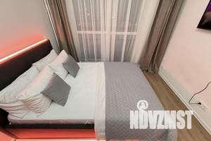 1-к квартира, посуточно, 39м2, 2/25 этаж