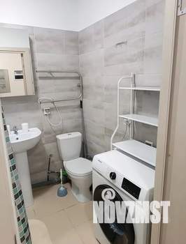 Студия квартира, посуточно, 40м2, 17/32 этаж