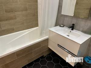 1-к квартира, на длительный срок, 42м2, 2/16 этаж