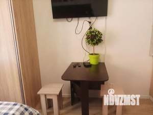 Студия квартира, посуточно, 30м2, 1/25 этаж