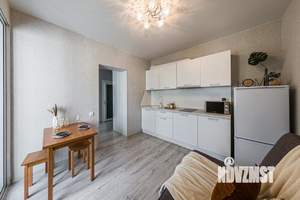 1-к квартира, посуточно, 42м2, 1/1 этаж