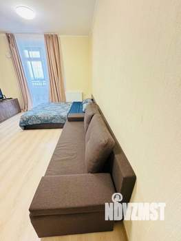 Студия квартира, посуточно, 40м2, 22/32 этаж