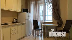 Студия квартира, посуточно, 40м2, 10/19 этаж