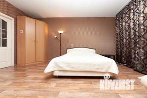 1-к квартира, посуточно, 42м2, 1/1 этаж