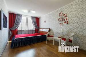 1-к квартира, посуточно, 40м2, 13/18 этаж
