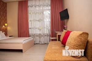 Студия квартира, посуточно, 30м2, 1/5 этаж