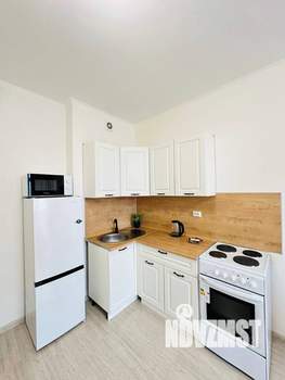 Студия квартира, посуточно, 40м2, 11/25 этаж