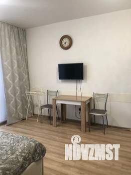 Студия квартира, посуточно, 30м2, 10/25 этаж