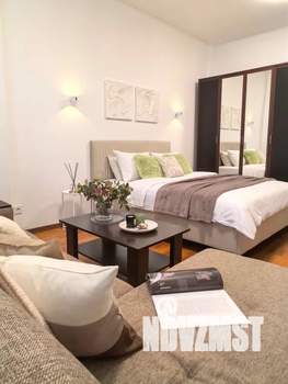 1-к квартира, посуточно, 53м2, 3/18 этаж