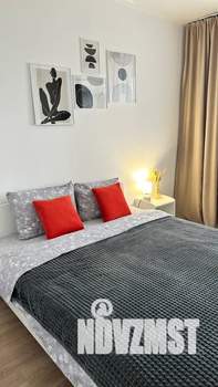 1-к квартира, посуточно, 40м2, 3/25 этаж