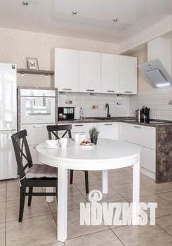 1-к квартира, посуточно, 47м2, 1/1 этаж