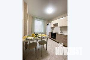 1-к квартира, посуточно, 34м2, 6/9 этаж