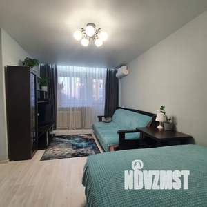 1-к квартира, посуточно, 32м2, 3/5 этаж