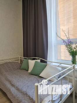 1-к квартира, посуточно, 44м2, 3/10 этаж
