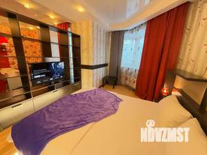 1-к квартира, посуточно, 41м2, 8/16 этаж