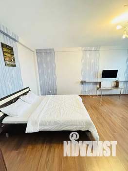 1-к квартира, посуточно, 50м2, 8/25 этаж