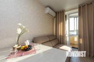 1-к квартира, посуточно, 42м2, 14/33 этаж