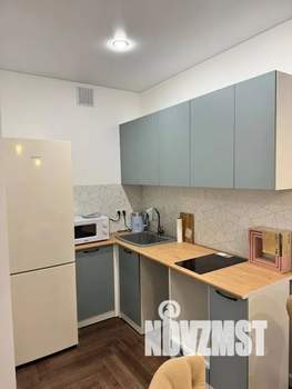 Студия квартира, посуточно, 35м2, 16/25 этаж
