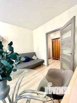 Студия квартира, посуточно, 32м2, 11/25 этаж