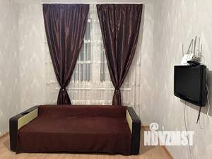 1-к квартира, посуточно, 42м2, 1/25 этаж