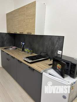 Студия квартира, посуточно, 35м2, 18/25 этаж