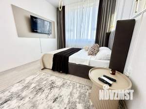 Студия квартира, посуточно, 34м2, 24/28 этаж