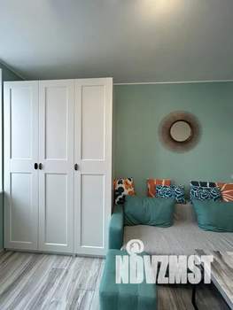 1-к квартира, посуточно, 39м2, 18/33 этаж