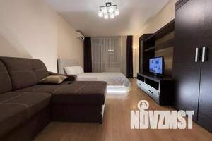 1-к квартира, посуточно, 44м2, 11/18 этаж