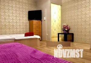 1-к квартира, посуточно, 42м2, 1/1 этаж