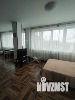 Студия квартира, посуточно, 40м2, 5/25 этаж