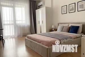 1-к квартира, посуточно, 45м2, 13/22 этаж