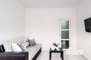 2-к квартира, посуточно, 70м2, 26/32 этаж