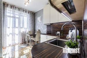 1-к квартира, посуточно, 41м2, 27/35 этаж