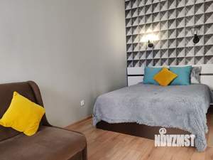 Студия квартира, посуточно, 35м2, 4/25 этаж