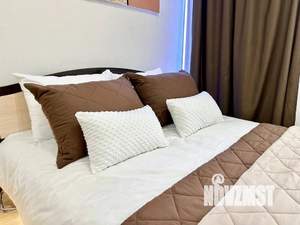 Студия квартира, посуточно, 34м2, 17/25 этаж