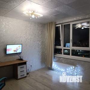 Студия квартира, посуточно, 28м2, 20/25 этаж