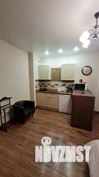 Студия квартира, посуточно, 35м2, 6/19 этаж