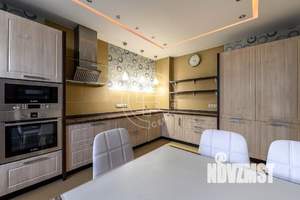 4-к квартира, на длительный срок, 172м2, 3/17 этаж