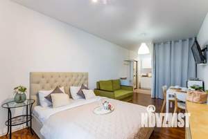 Студия квартира, посуточно, 35м2, 12/22 этаж