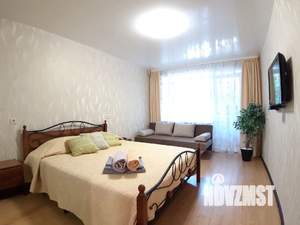 1-к квартира, посуточно, 37м2, 1/14 этаж