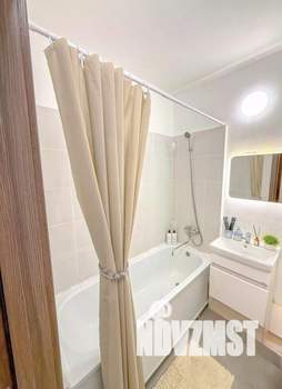 1-к квартира, посуточно, 43м2, 1/1 этаж