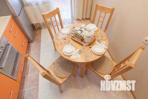 1-к квартира, посуточно, 50м2, 1/1 этаж